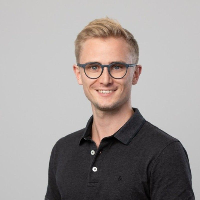 Lukas Wagner - Consultant